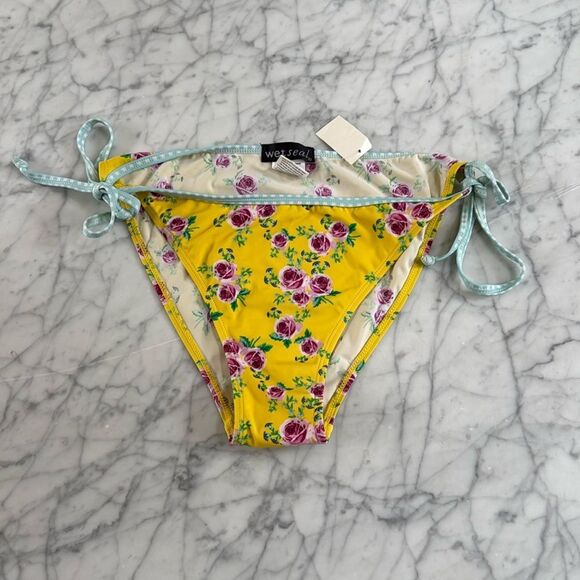 Wet Seal Other - NWT Wetseal Multicolored Rose Plaid Tie String Bikini Bottom XL